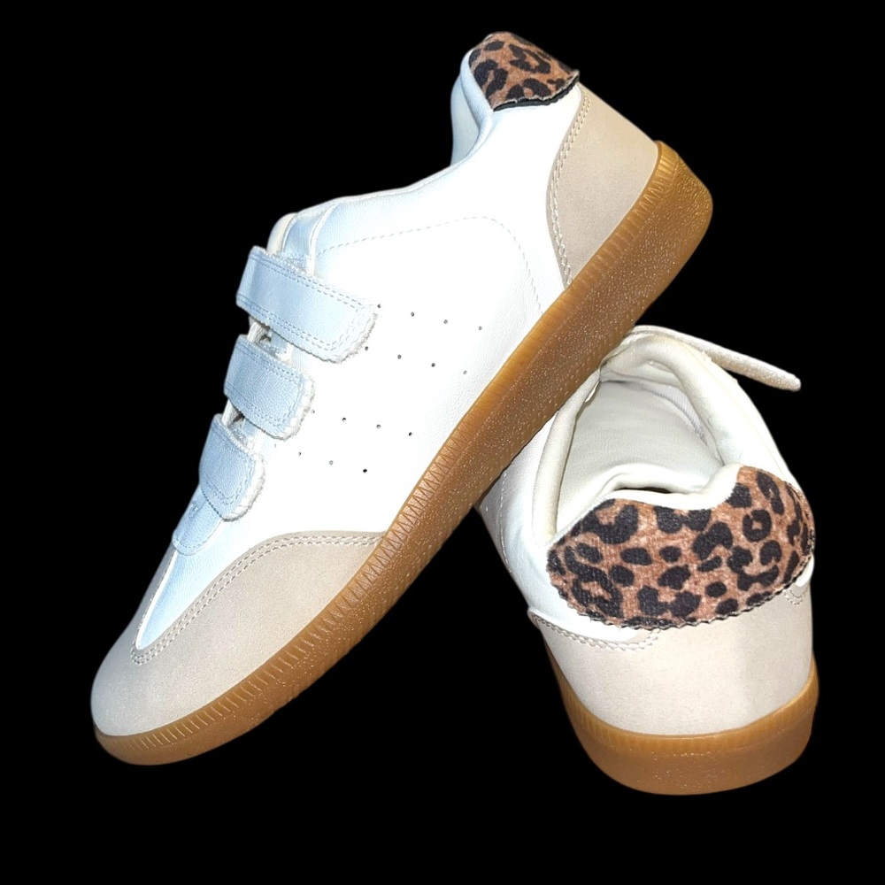 *new* DV Triple Strap Sneakers